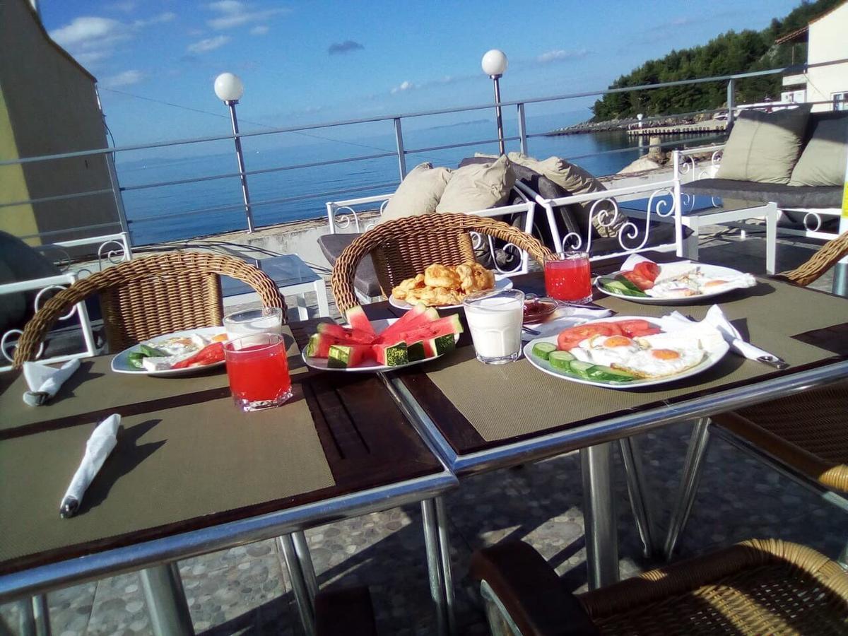British Hotel Himare Exterior foto